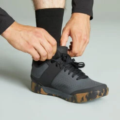 CHAUSSURES ALL MOUNTAIN POUR PEDALES AUTOMATIQUES GIRO CLUTCH -VéloStyle Boutique chaussures all mountain pour pedales automatiques giro clutch 2