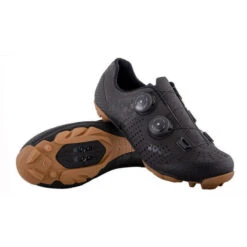 LUCK Galaxy Crânes Noirs | Chaussures VTT Pour Hommes Et Femmes -VéloStyle Boutique luck galaxy cranes noirs chaussures vtt pour hommes et femmes 3