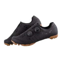 LUCK Galaxy Crânes Noirs | Chaussures VTT Pour Hommes Et Femmes -VéloStyle Boutique luck galaxy cranes noirs chaussures vtt pour hommes et femmes 4