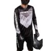 Stay Strong Maillot BMX Manches Longues Staystrong - Chevron Noir 1 Stay Strong Maillot BMX Manches Longues Staystrong - Chevron Noir -VéloStyle Boutique maillot bmx manches longues staystrong chevron noir