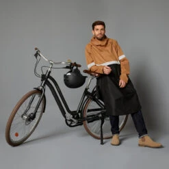 BTWIN PONCHO PLUIE VISIBILITE NUIT VELO VILLE 540 NOIR CAMEL -VéloStyle Boutique poncho pluie visibilite nuit velo ville 540 noir camel 3